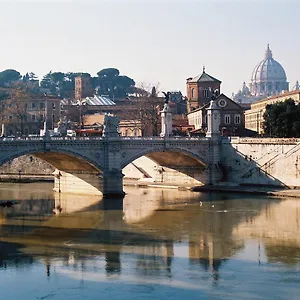 https://navona-luxury-guesthouse.it-romehotels.com